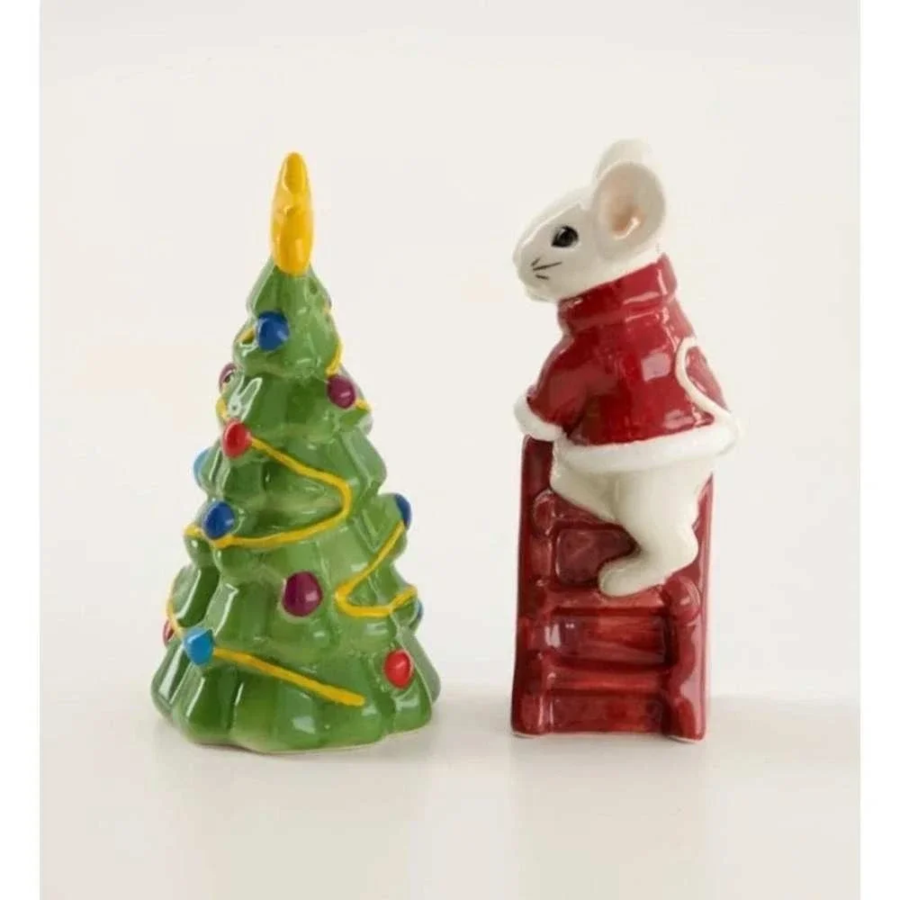 Cracker Barrel Christmas Tree and Mouse Ceramic Salt and Pepper Set